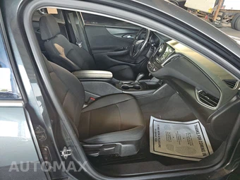 2016 Chevrolet Malibu LT 1LT – miniatura 8