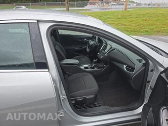 2016 Chevrolet Malibu LT 1LT – miniatura 8