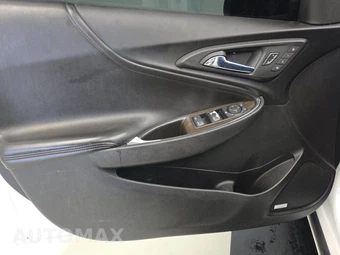 2016 Chevrolet Malibu Premier 2LZ - miniatura 9