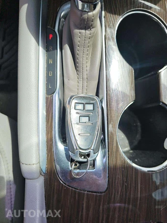 2016 Chevrolet Malibu Premier 2LZ - miniatura 8