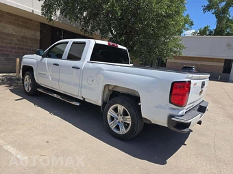 2016 Chevrolet Silverado 1500 Custom Extended Cab Medium Bed 1CX – miniatura 2