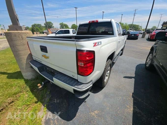 2016 Chevrolet Silverado 1500 LT Z71 Crew Cab Short Bed 2LT - miniatura 3