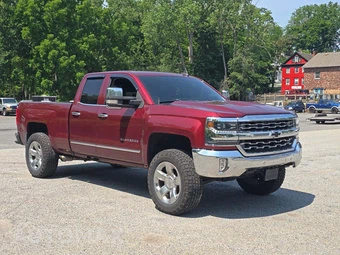 2016 Chevrolet Silverado 1500 LTZ Extended Cab Medium Bed 1LZ – miniatura 4