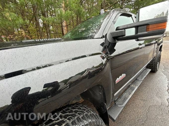 2016 Chevrolet Silverado 2500HD High Country Crew Cab Medium Bed 3LZ - miniatura 31