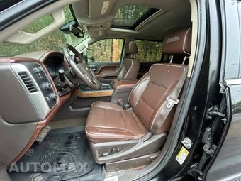 2016 Chevrolet Silverado 2500HD High Country Crew Cab Medium Bed 3LZ - miniatura 9