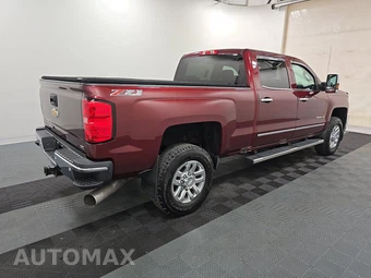 2016 Chevrolet Silverado 2500HD LTZ Crew Cab Medium Bed 1LZ - miniatura 4