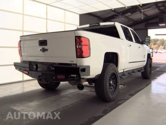 2016 Chevrolet Silverado 2500HD LTZ Crew Cab Medium Bed 1LZ - miniatura 4