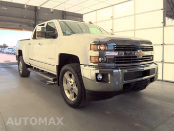 2016 Chevrolet Silverado 2500HD LTZ Crew Cab Medium Bed 1LZ - miniatura 3