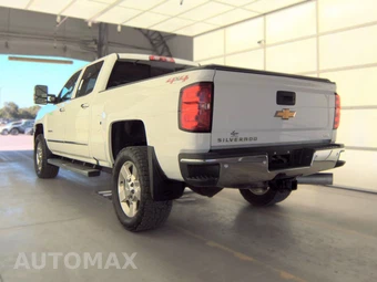 2016 Chevrolet Silverado 2500HD LTZ Crew Cab Medium Bed 1LZ - miniatura 6