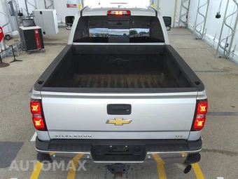 2016 Chevrolet Silverado 2500HD LTZ Crew Cab Medium Bed 1LZ - miniatura 5
