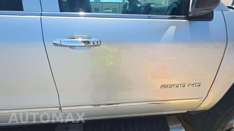 2016 Chevrolet Silverado 2500HD LTZ Crew Cab Medium Bed 1LZ - miniatura 24
