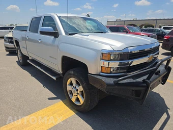 2016 Chevrolet Silverado 2500HD LTZ Crew Cab Medium Bed 1LZ - miniatura 3
