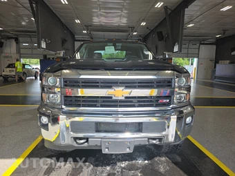 2016 Chevrolet Silverado 2500HD LTZ Crew Cab Medium Bed 1LZ – miniatura 2