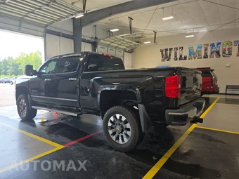2016 Chevrolet Silverado 2500HD LTZ Crew Cab Medium Bed 1LZ – miniatura 6