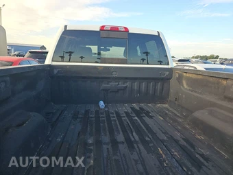 2016 Chevrolet Silverado 2500HD LTZ Crew Cab Medium Bed 1LZ – miniatura 16