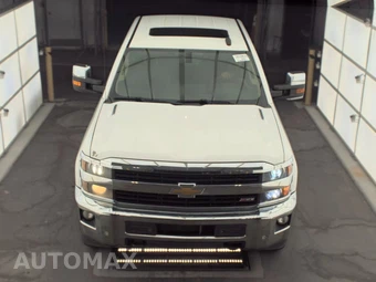 2016 Chevrolet Silverado 2500HD LTZ Crew Cab Medium Bed 1LZ – miniatura 2