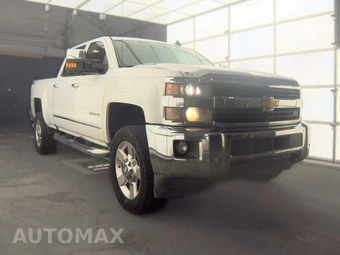 2016 Chevrolet Silverado 2500HD LTZ Crew Cab Medium Bed 1LZ – miniatura 3