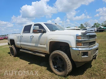 2016 Chevrolet Silverado 2500HD LTZ Crew Cab Medium Bed 1LZ - miniatura 3