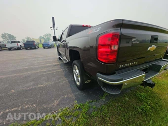 2016 Chevrolet Silverado 2500HD LTZ Crew Cab Medium Bed 1LZ - miniatura 2