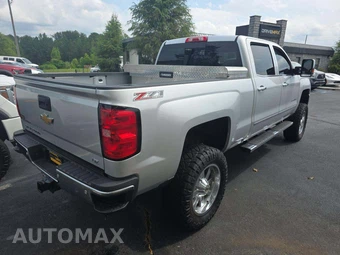 2016 Chevrolet Silverado 2500HD LTZ Crew Cab Medium Bed 1LZ - miniatura 3