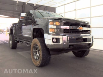 2016 Chevrolet Silverado 2500HD LTZ Crew Cab Medium Bed 1LZ - miniatura 3