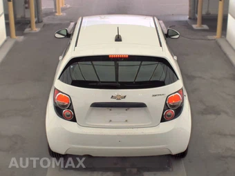 2016 Chevrolet Sonic LS Hatchback 1SB – miniatura 5