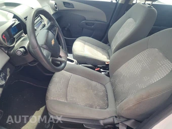 2016 Chevrolet Sonic LS Hatchback 1SB – miniatura 7