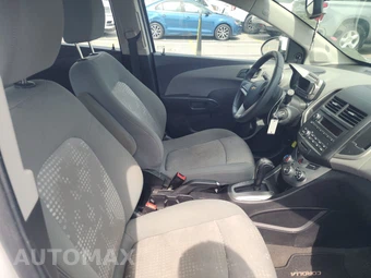 2016 Chevrolet Sonic LS Hatchback 1SB – miniatura 8