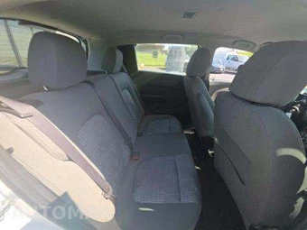 2016 Chevrolet Sonic LS Hatchback 1SB – miniatura 16