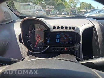 2016 Chevrolet Sonic LS Hatchback 1SB - miniatura 10