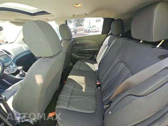 2016 Chevrolet Sonic LT Hatchback 1SC – miniatura 13