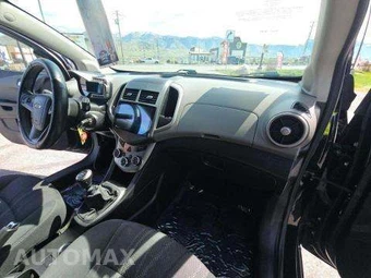 2016 Chevrolet Sonic LT Hatchback 1SC – miniatura 19