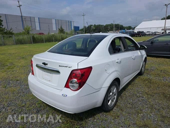 2016 Chevrolet Sonic LT Sedan 1SD – miniatura 3