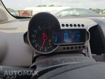 2016 Chevrolet Sonic LT Sedan 1SD – miniatura 9