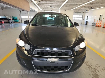 2016 Chevrolet Sonic LT Sedan 1SD – miniatura 2