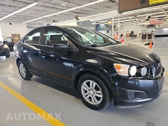 2016 Chevrolet Sonic LT Sedan 1SD – miniatura 3