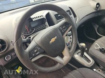 2016 Chevrolet Sonic LT Sedan 1SD – miniatura 10