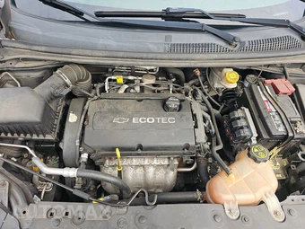 2016 Chevrolet Sonic LT Sedan 1SD – miniatura 15