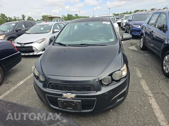 2016 Chevrolet Sonic LT Sedan 1SD – miniatura 2