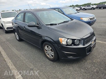 2016 Chevrolet Sonic LT Sedan 1SD – miniatura 3