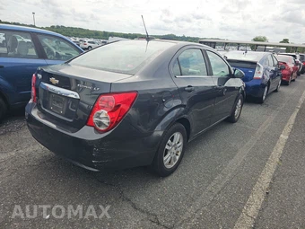 2016 Chevrolet Sonic LT Sedan 1SD – miniatura 4