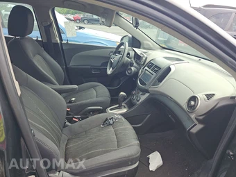 2016 Chevrolet Sonic LT Sedan 1SD – miniatura 8