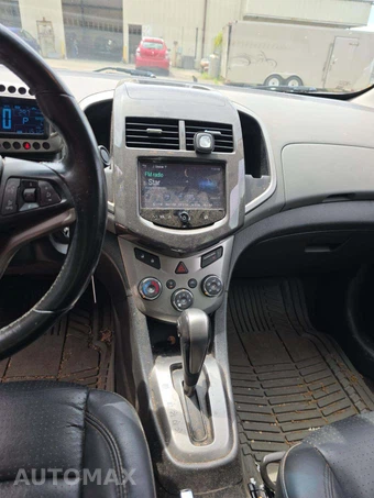2016 Chevrolet Sonic LTZ Sedan 1SF - miniatura 6