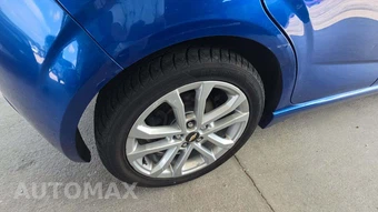 2016 Chevrolet Sonic RS Hatchback 1SH – miniatura 21
