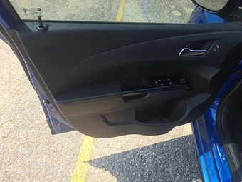 2016 Chevrolet Sonic RS Hatchback 1SH – miniatura 9