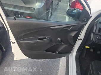 2016 Chevrolet Spark LS 1SA – miniatura 9