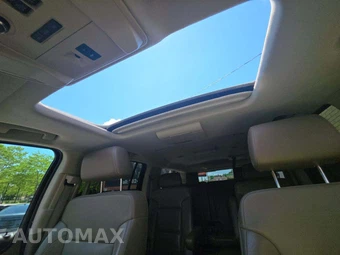 2016 Chevrolet Suburban 1500 LTZ 1LZ - miniatura 11