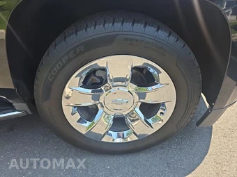 2016 Chevrolet Suburban 1500 LTZ 1LZ - miniatura 9