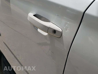 2016 Chevrolet Tahoe LT 1LT – miniatura 27