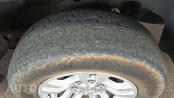 2016 Chevrolet Tahoe LT 1LT – miniatura 28